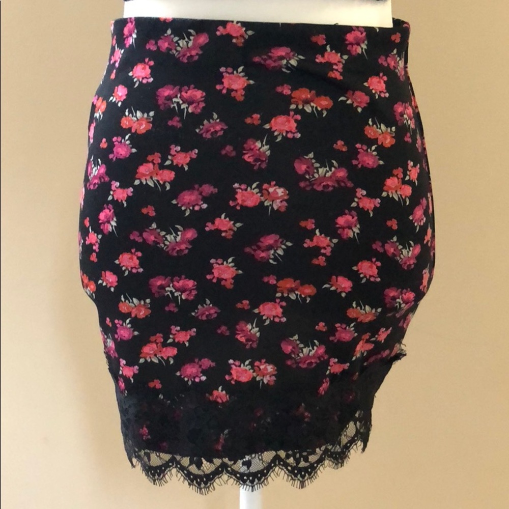 Forever21, Skirt good condition.